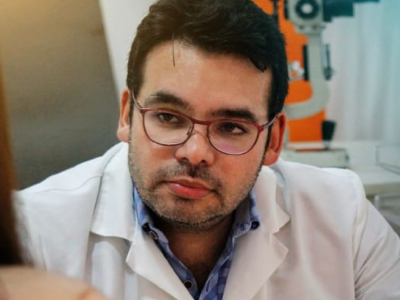 Dr. Hernando Torres Sánchez